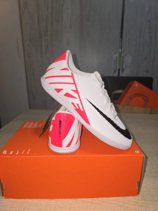Botas Nike Mercurial Vapor 15 Club IC