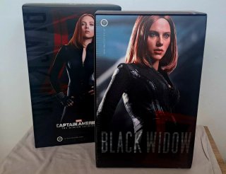 Hot Toys 1/6th scale Figure MMS239 BLACK WIDOW
