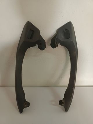 Asideros traseros Sym Joymax 300i del 2013