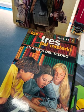 7 libros juveniles en buen estado