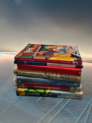 7 libros juveniles en buen estado