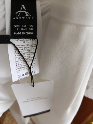 Mono blanco encaje manga larga