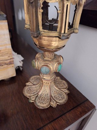 Relicario Gótico Bronce Dorado