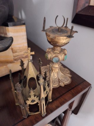 Relicario Gótico Bronce Dorado