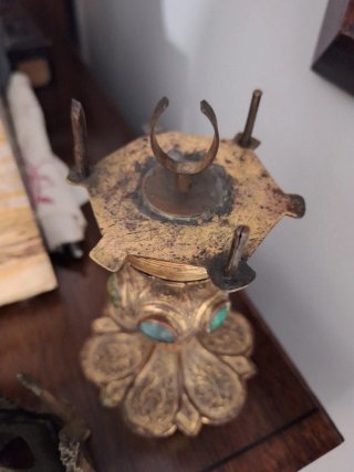 Relicario Gótico Bronce Dorado