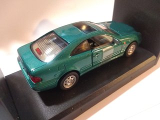 MERCEDES CLK 320 COUPÉ-Verde metaliz-1:43-Cararama