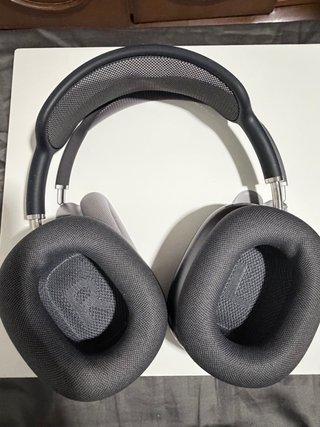 Apple AirPods Max Space Gray