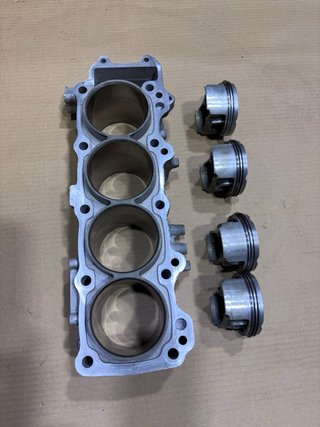 Bloque Cilindros y Pistones Suzuki GSXR 750 SRAD