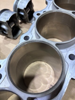 Bloque Cilindros y Pistones Suzuki GSXR 750 SRAD