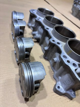 Bloque Cilindros y Pistones Suzuki GSXR 750 SRAD