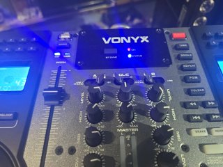 Mesa de Mezclas Vonyx CDJ450