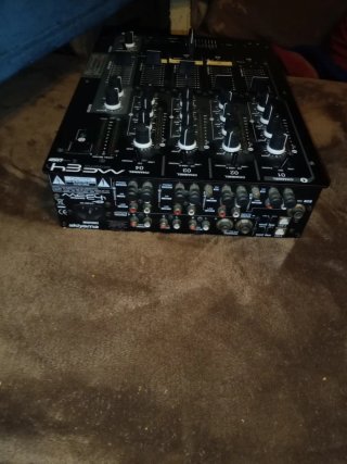 Mesa de Mezclas Akiyama MCЕ4 4 Canales USB