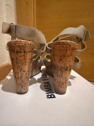 Cuñas doradas Bimba y Lola