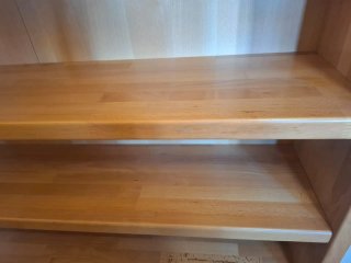 Estantería de madera maciza