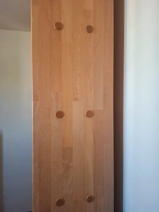 Estantería de madera maciza