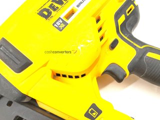 clavadora dewalt dcn890