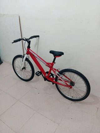 Bicicleta infantil niño  roja 20 pulgadas
