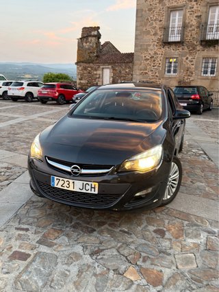 Opel Astra 2015