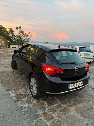 Opel Astra 2015
