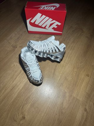 Zapatillas Nike Shox TL Plata y Blanco