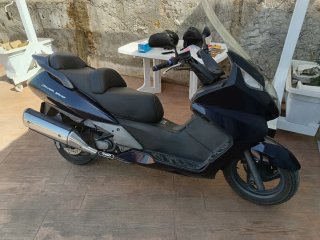 Honda silver wing 400
