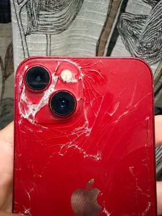 iPhone 13/14 Rosso - Per Ricambi