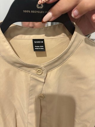 Vestido beige de manga larga