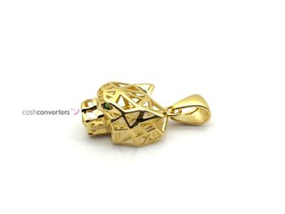 colgante oro 18k con piedra con esmeralda