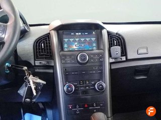 Mahindra XUV 500 AWD (4X4) W8 - 7 plazas