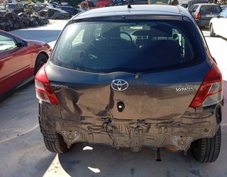 Faro izquierdo toyota 486125 yaris active