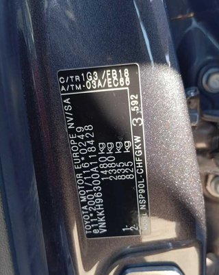 Toyota faro derecho yaris active 486124