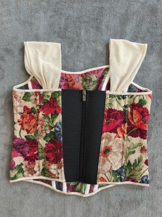 Corsetto floreale in stile vintage