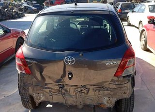 Toyota 486131 llanta yaris active