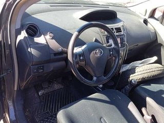 Toyota 486131 llanta yaris active