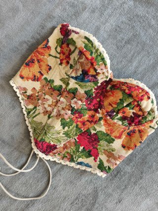 Corsetto floreale in stile vintage