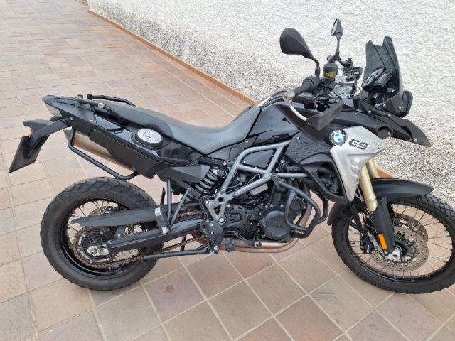 BMW F800GS Adventure Moto Negra y Plata