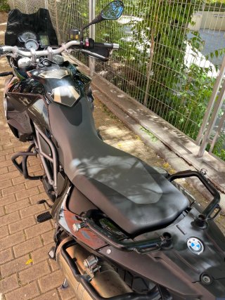 BMW F800GS Adventure Moto Negra y Plata