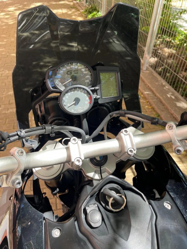 BMW F800GS Adventure Moto Negra y Plata