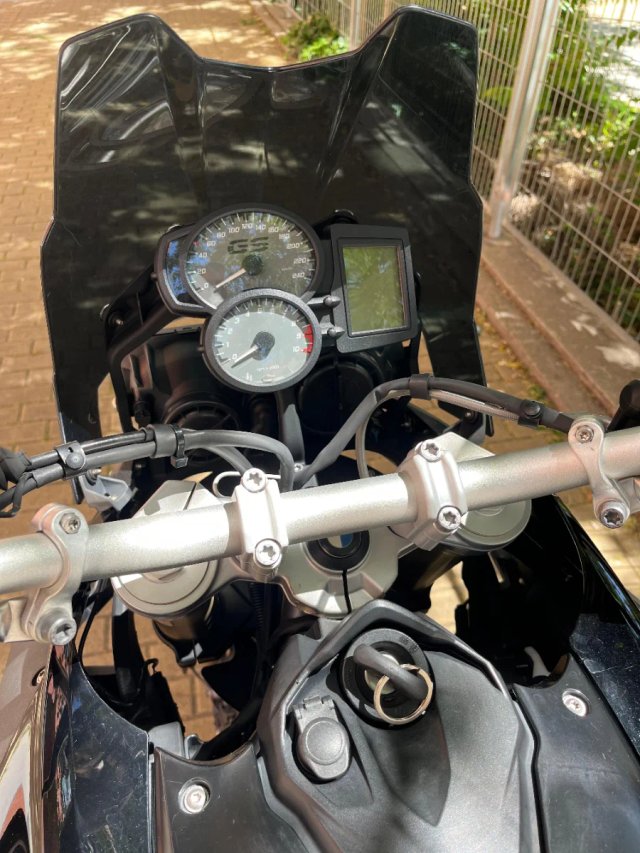 BMW F800GS Adventure Moto Negra y Plata