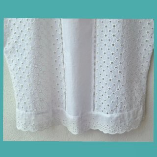 Blusa ZARA bordada talla L