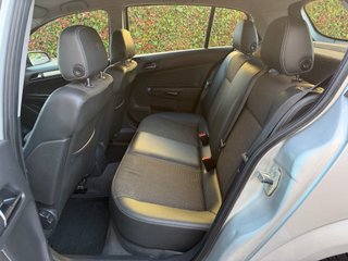 Opel Astra h 2010 etiqueta C