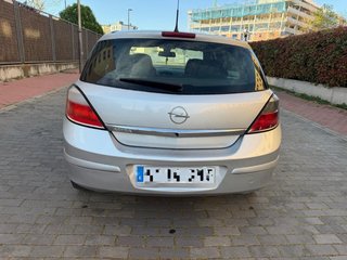 Opel Astra h 2010 etiqueta C