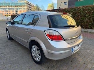 Opel Astra h 2010 etiqueta C
