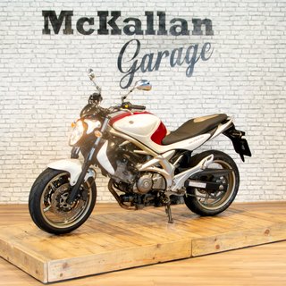 SUZUKI SFV 650 GLADIUS