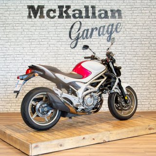 SUZUKI SFV 650 GLADIUS