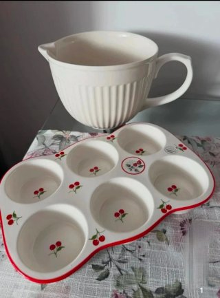 Set ciotola e tortiera per muffin