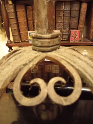 Candelabro antiguo metal forjado siglo XIX