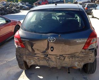 Toyota llanta yaris active 486133