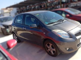 Toyota llanta yaris active 486133