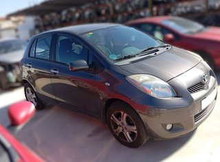 Llanta Toyota Yaris Active 486132